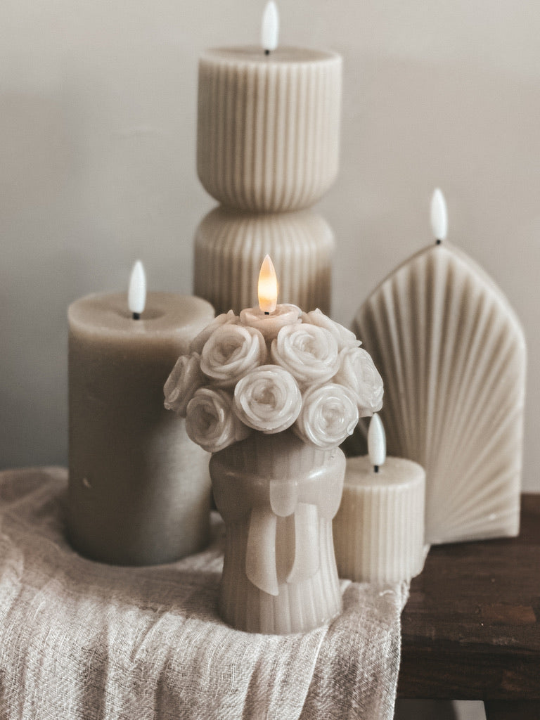 BOEKET BLOEMEN KAARS BEIGE - AB
