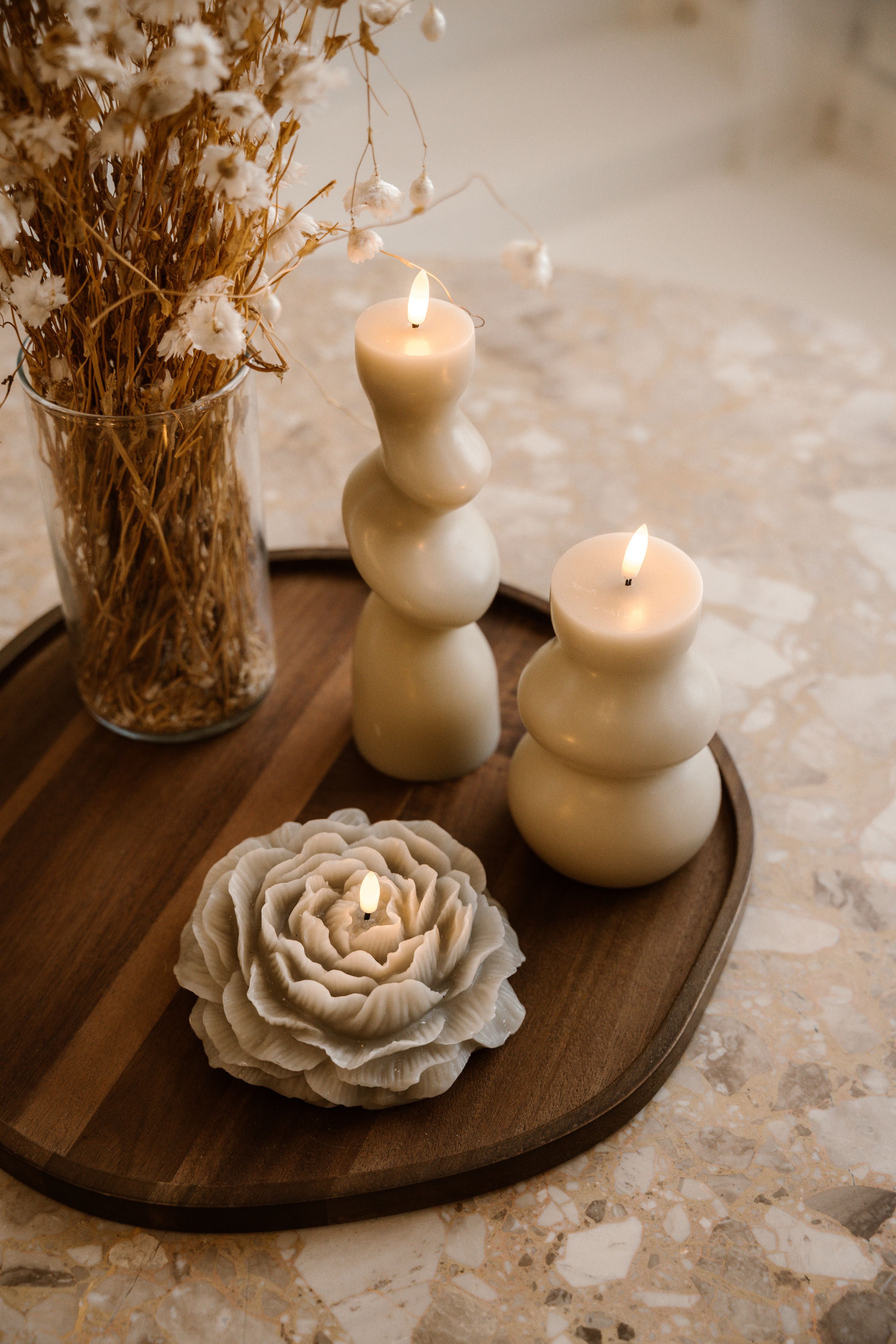 SOFT WHITE BLOOM