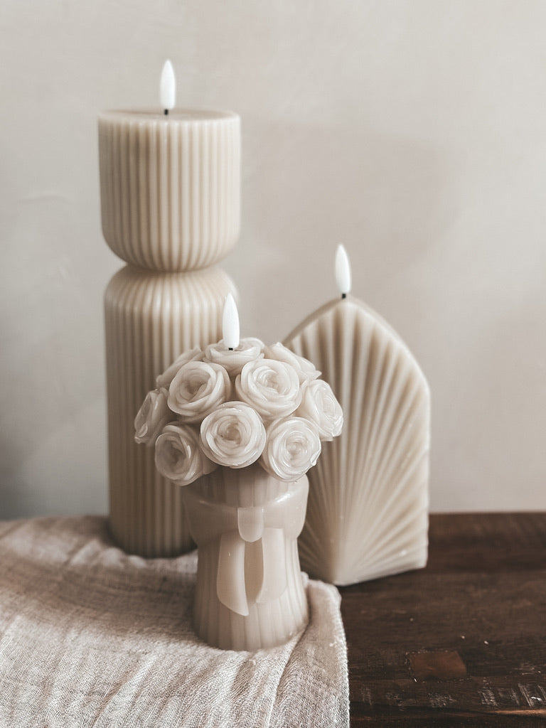 BOEKET BLOEMEN KAARS BEIGE - AB